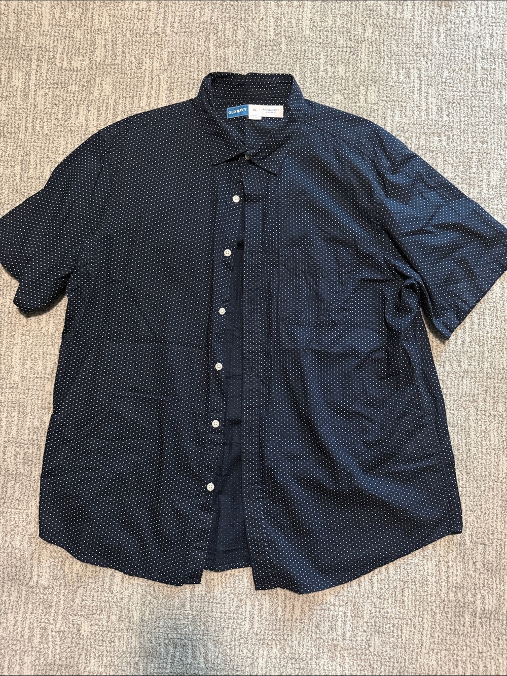Old Navy Men's Dark Blue Short-Sleeve Button-Down with White Dot Print
